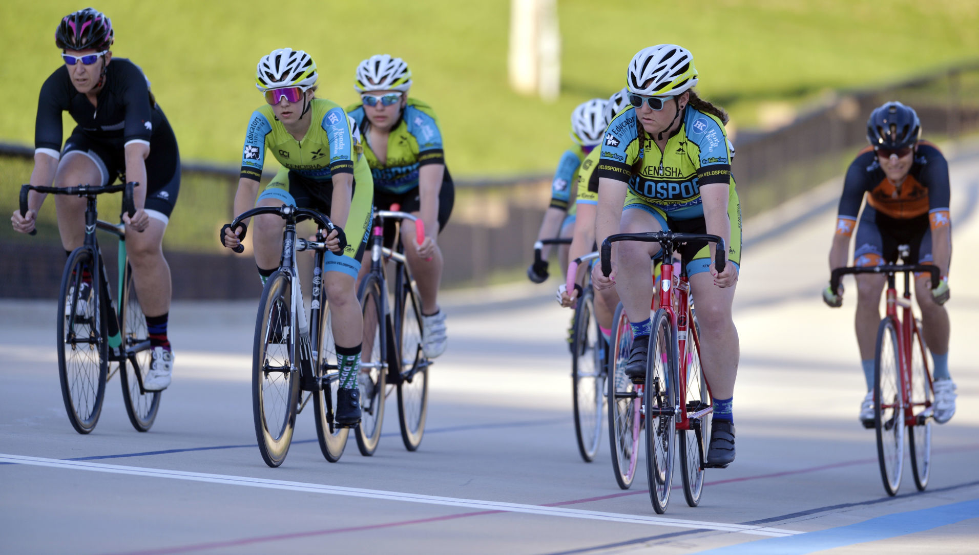 VELODROME BIKE RACES